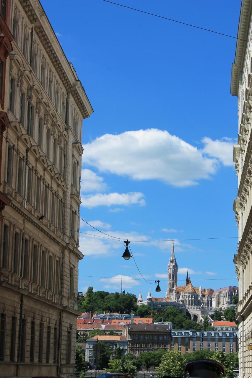 Wonder Deer Lux Apartment At The Parliament Self Check-In Budapest Exterior foto