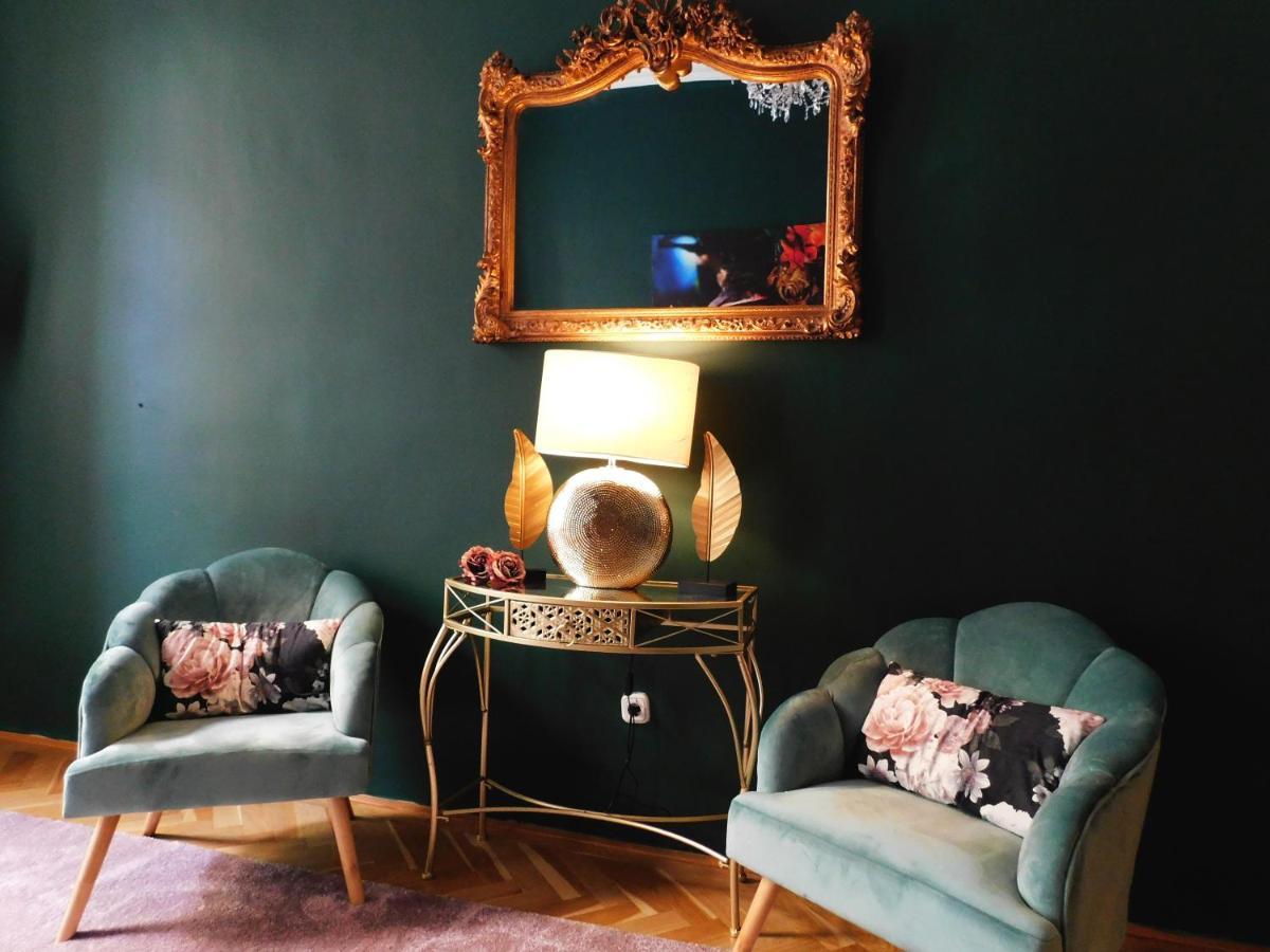 Wonder Deer Lux Apartment At The Parliament Self Check-In Budapest Exterior foto