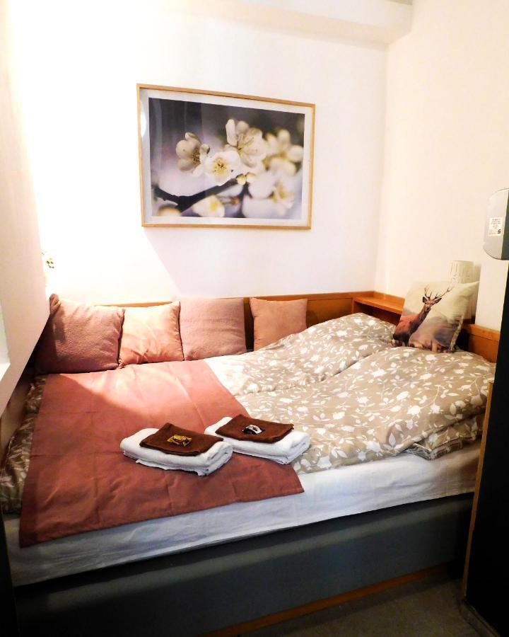 Wonder Deer Lux Apartment At The Parliament Self Check-In Budapest Exterior foto