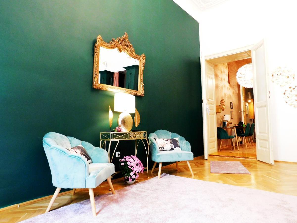 Wonder Deer Lux Apartment At The Parliament Self Check-In Budapest Exterior foto